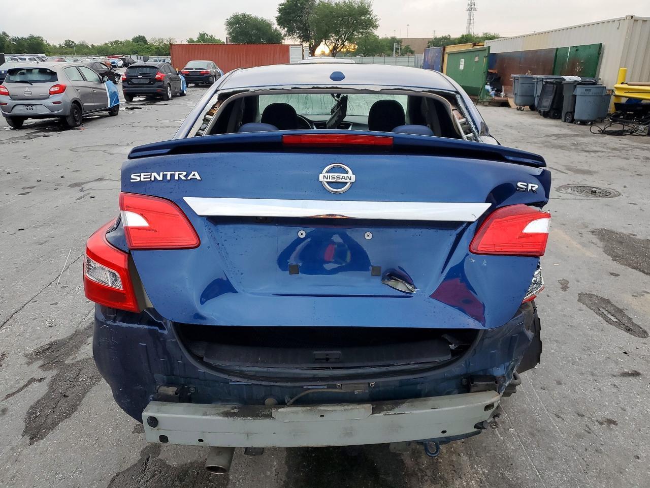 2019 Nissan Sentra Sr - Image 6