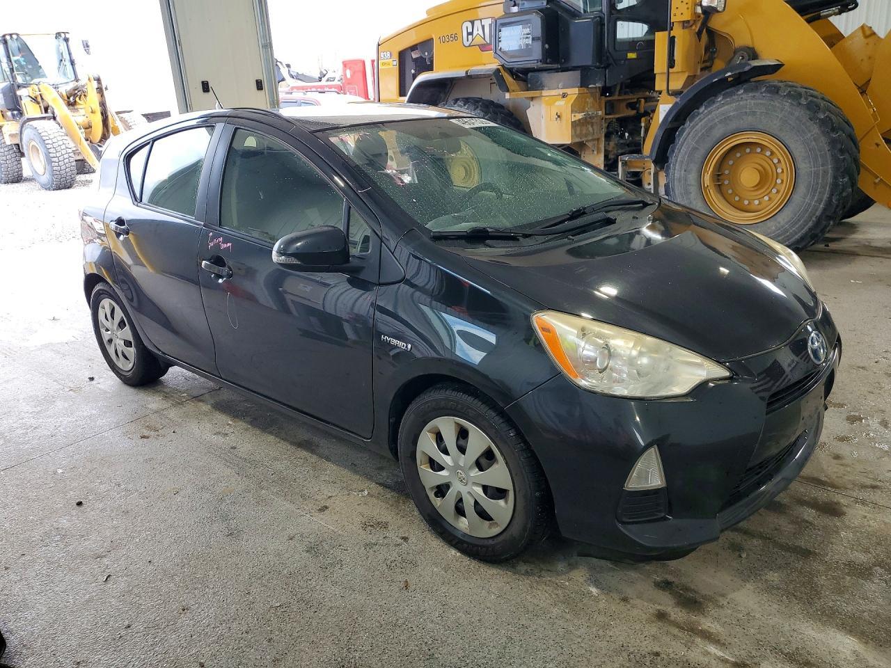 2014 Toyota Prius C Two - Фото 4