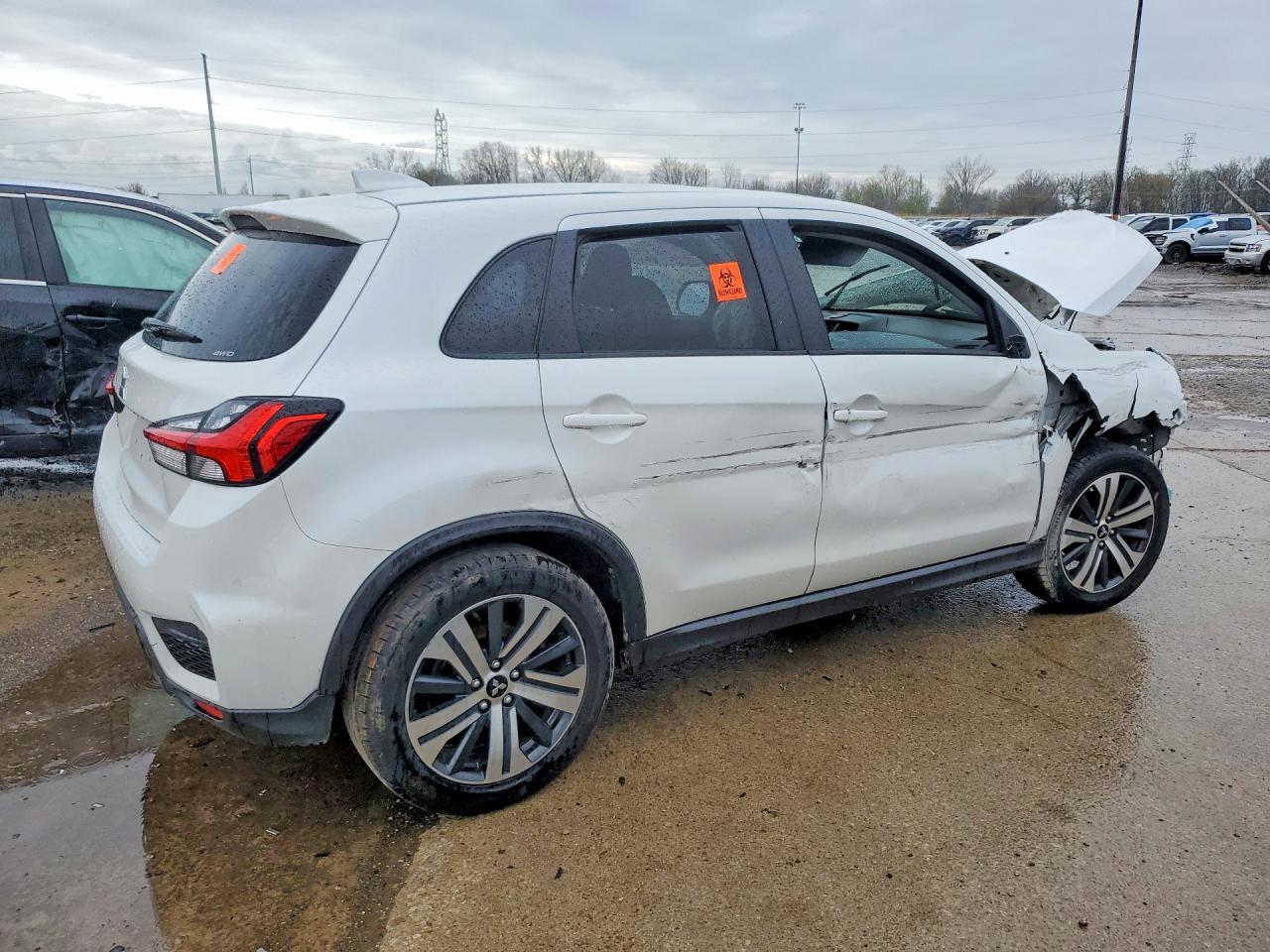 2021 Mitsubishi Outlander Sport Es - Фото 3