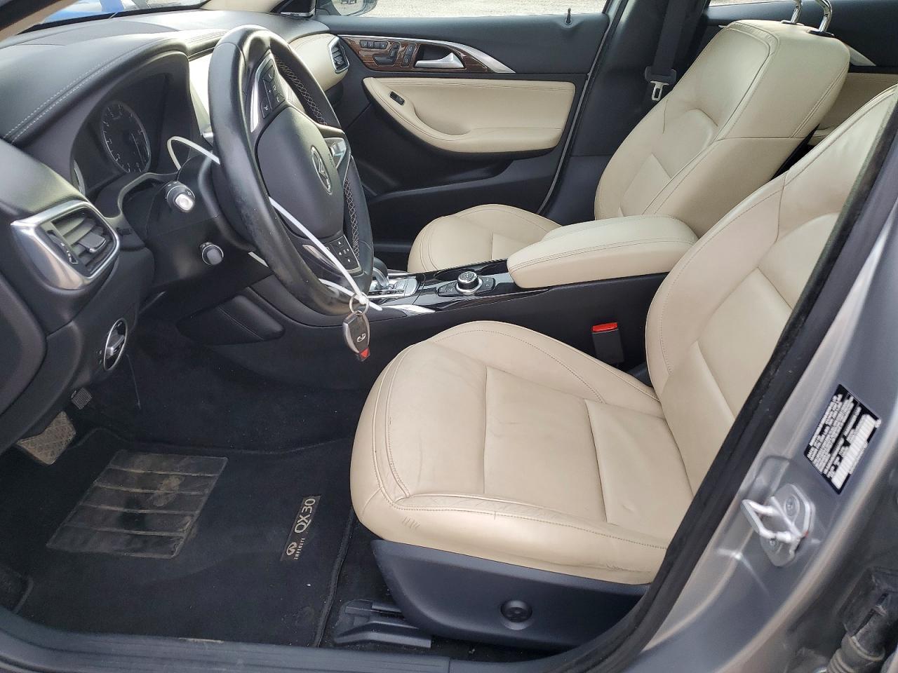 2017 Infiniti Qx30 Premium - Image 7