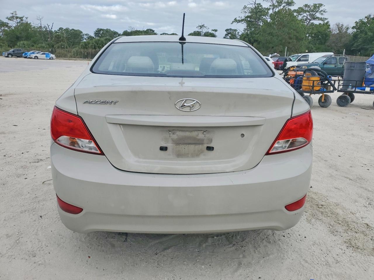 2017 Hyundai Accent Se - Image 6