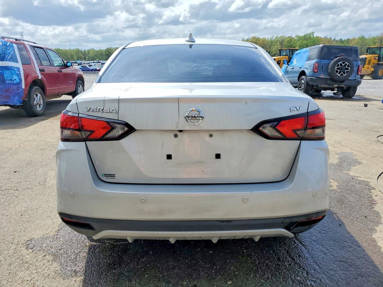 2021 Nissan Versa Sv - Фото 6