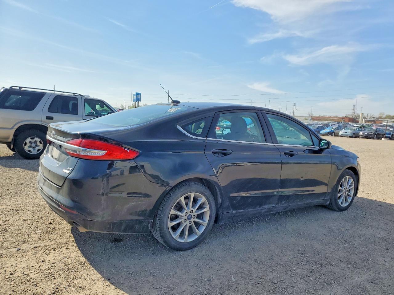 2017 Ford Fusion Se - Image 3