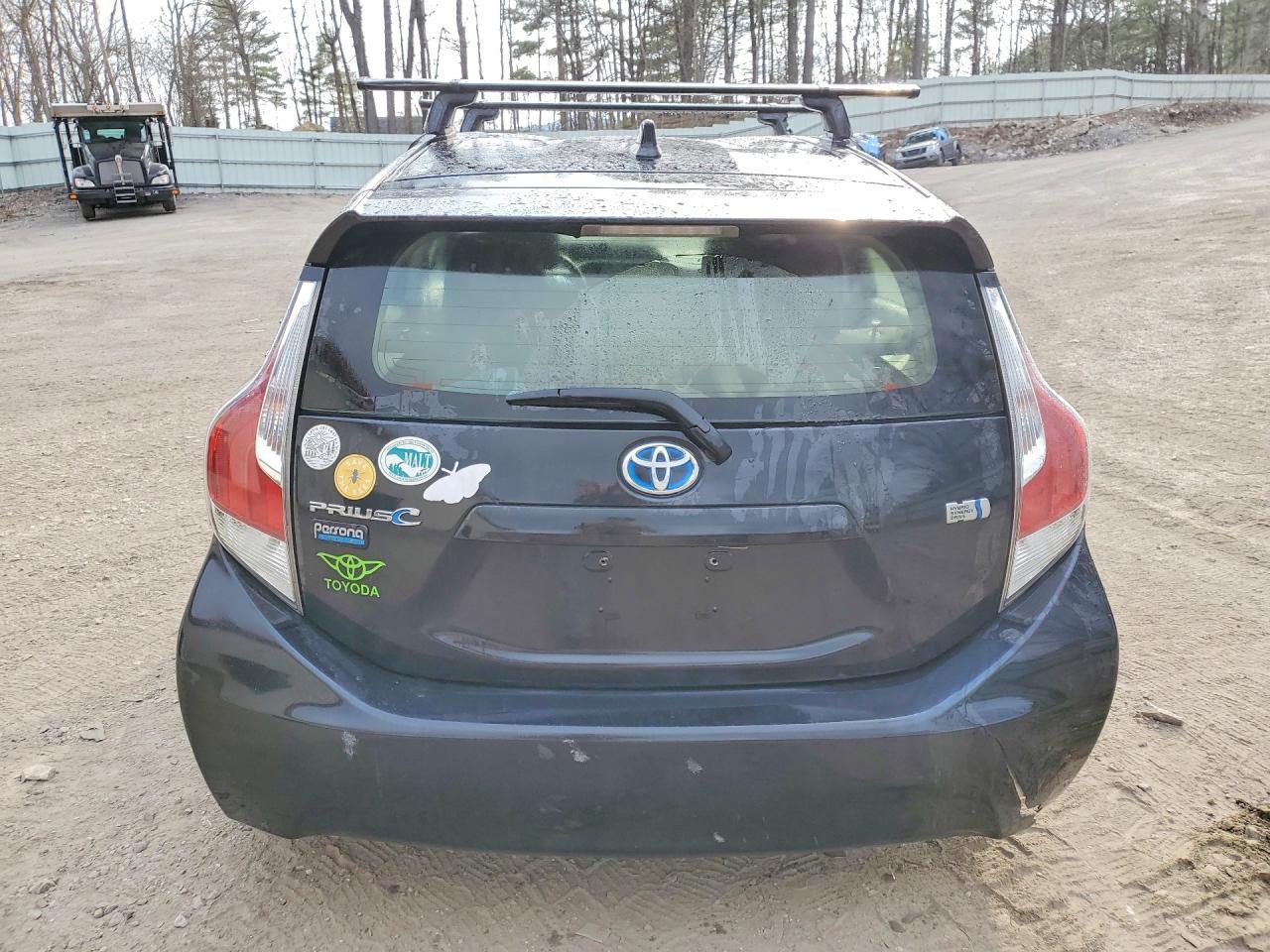 2016 Toyota Prius C Persona Special Edition - Фото 6
