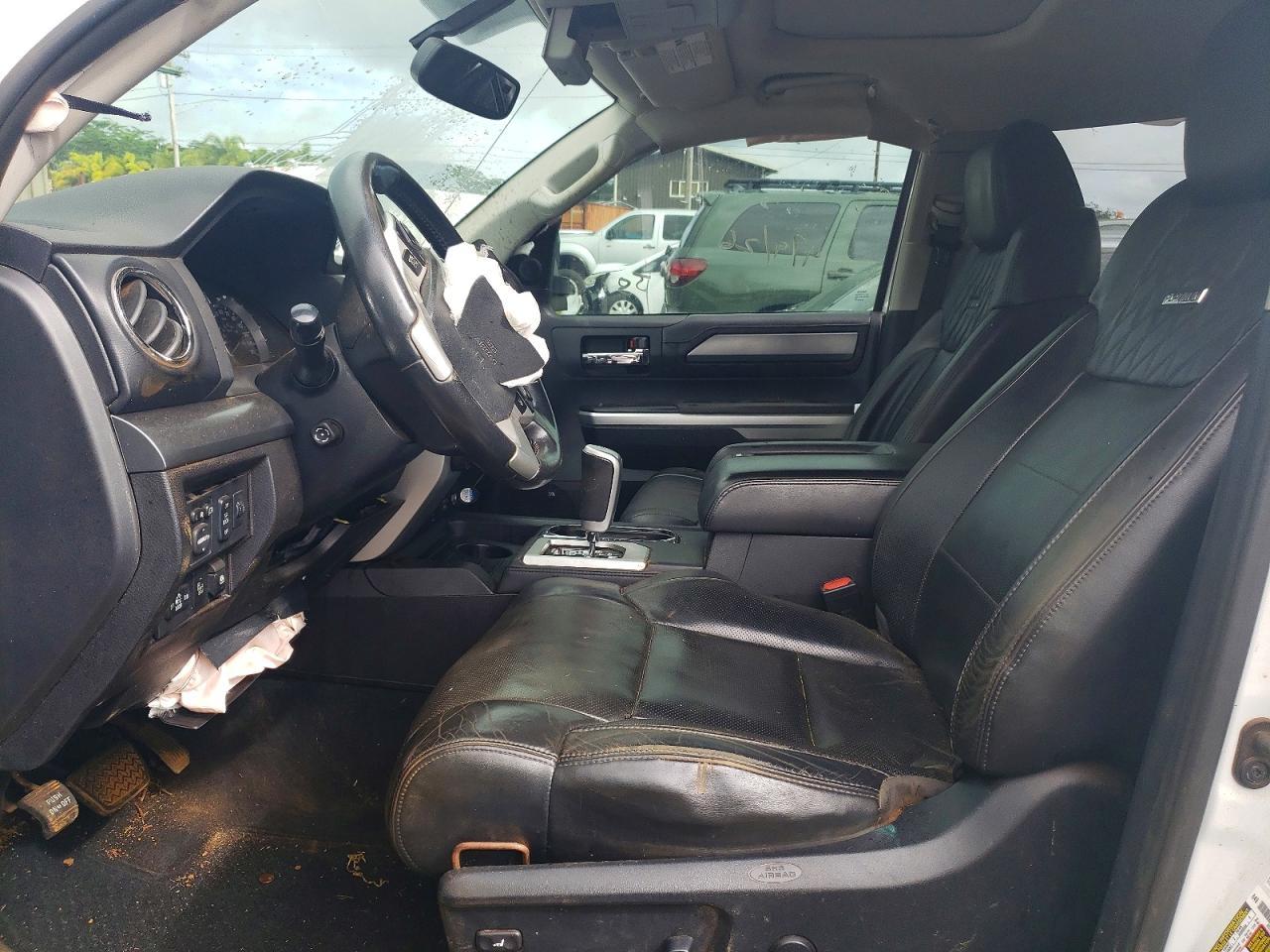 2014 Toyota Tundra Crewmax Platinum - Image 7