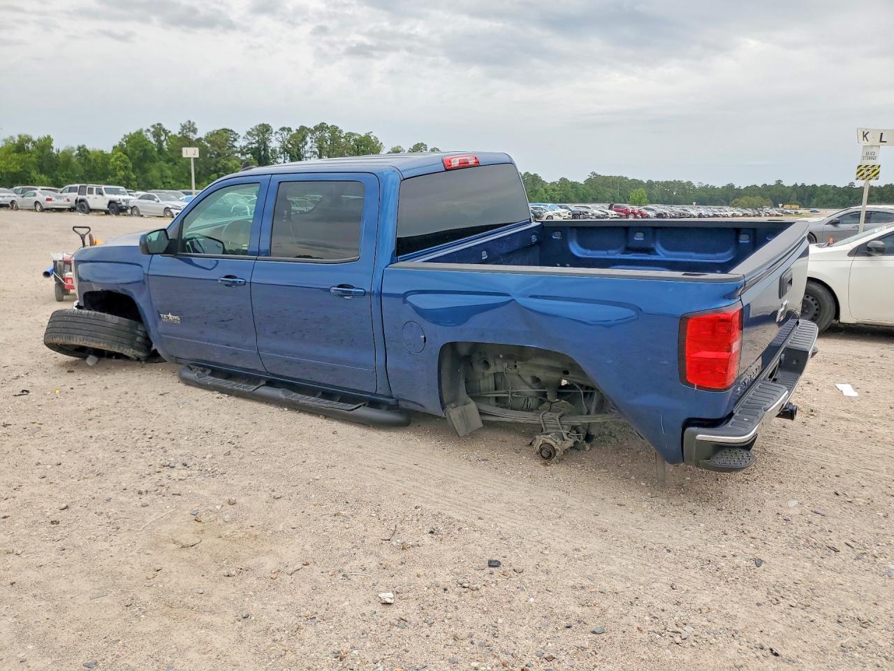 2017 Chevrolet Silverado C1500 Lt - Фото 2