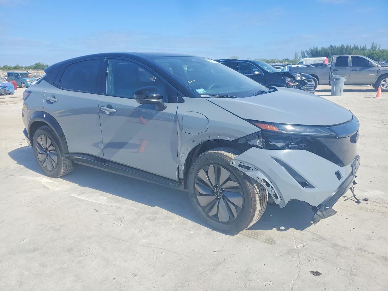 2025 Nissan Ariya Engage E-4Orce - Фото 4