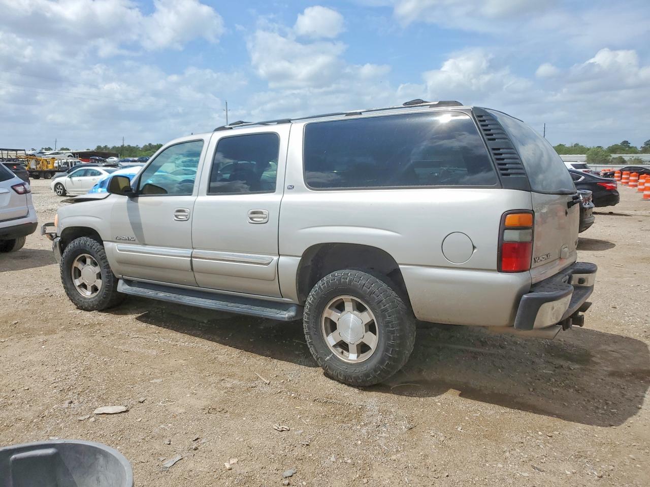 2005 GMC Yukon Xl C1500 - Image 2