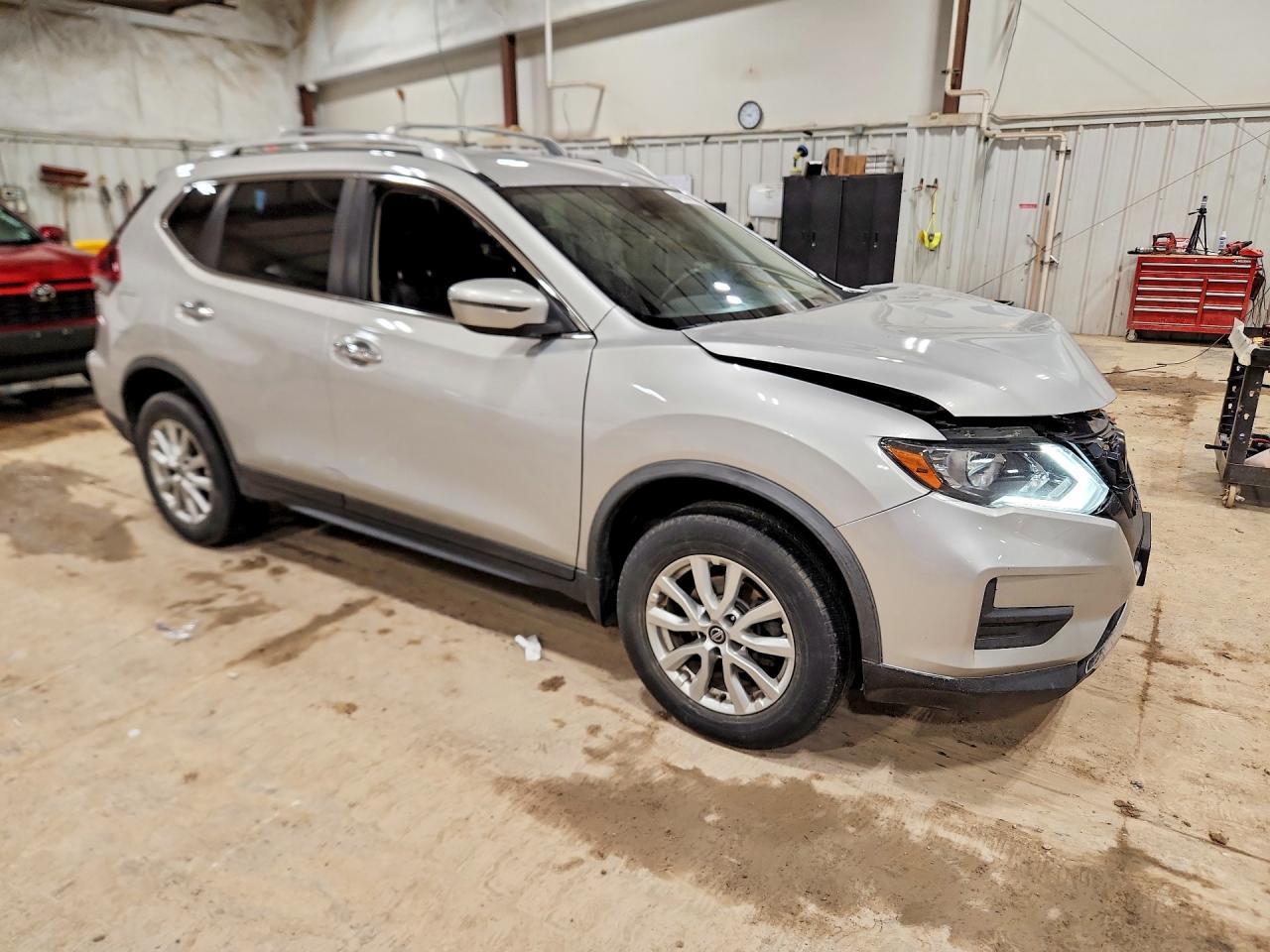 2020 Nissan Rogue Sv - Фото 4