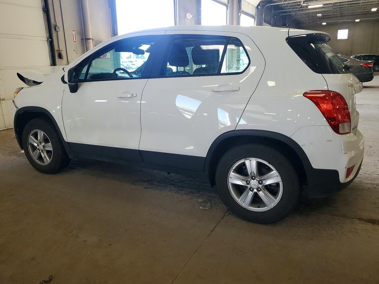 2018 Chevrolet Trax Ls - Image 2