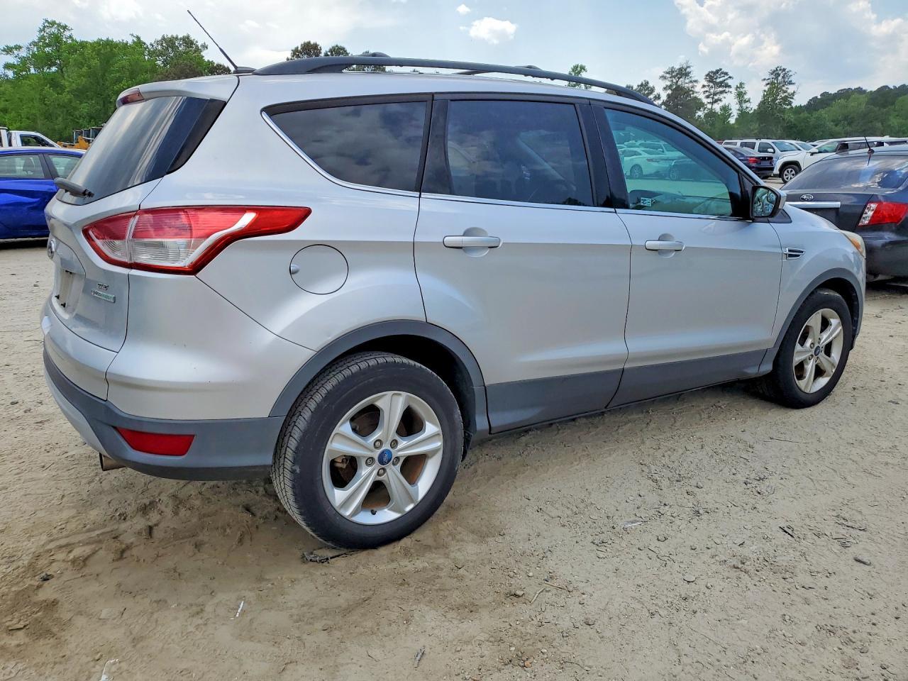 2013 Ford Escape - Фото 3
