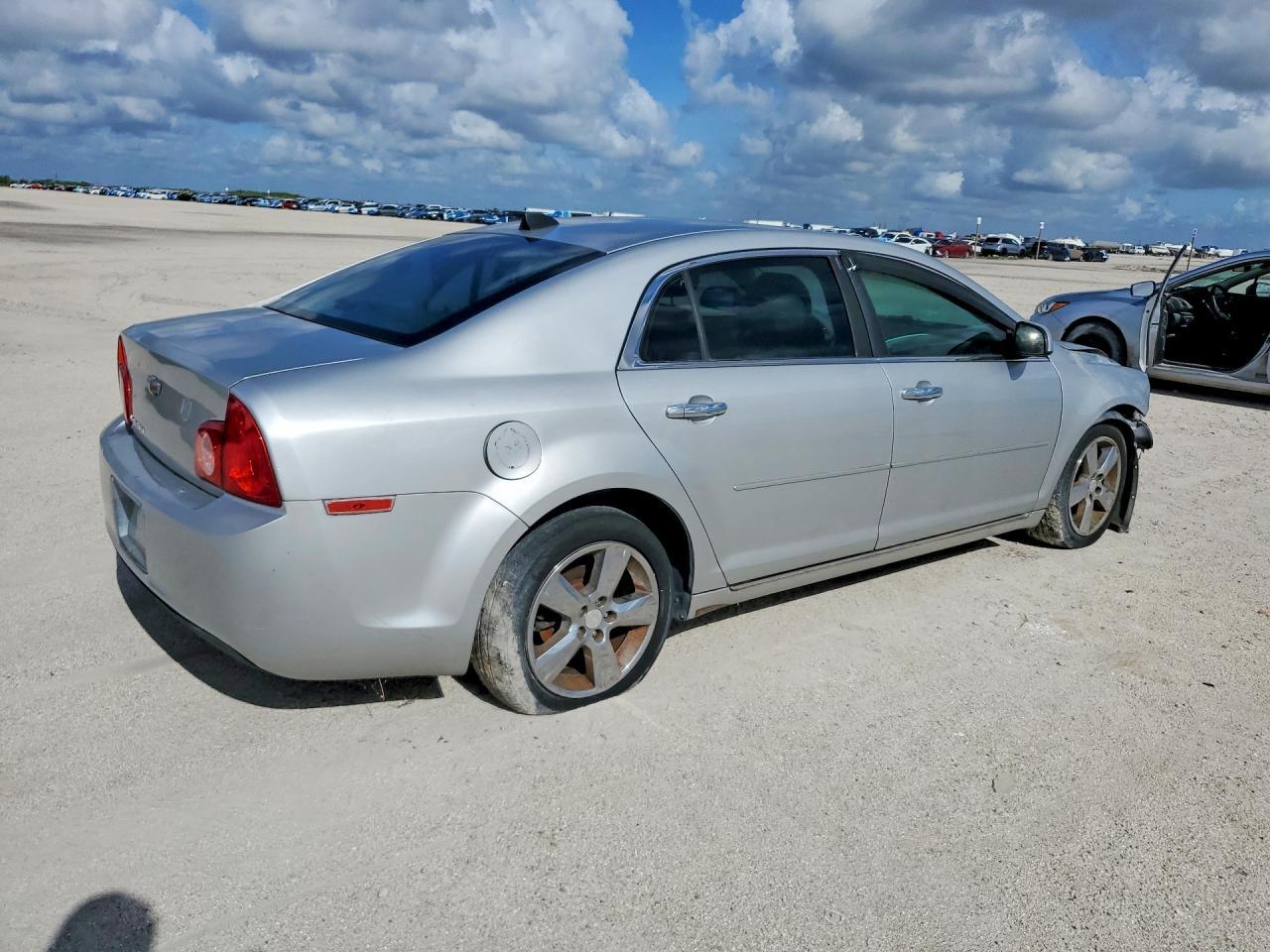 2012 Chevrolet Malibu 2Lt - Фото 3