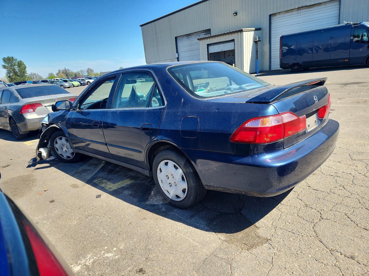 2000 Honda Accord Lx - Image 2
