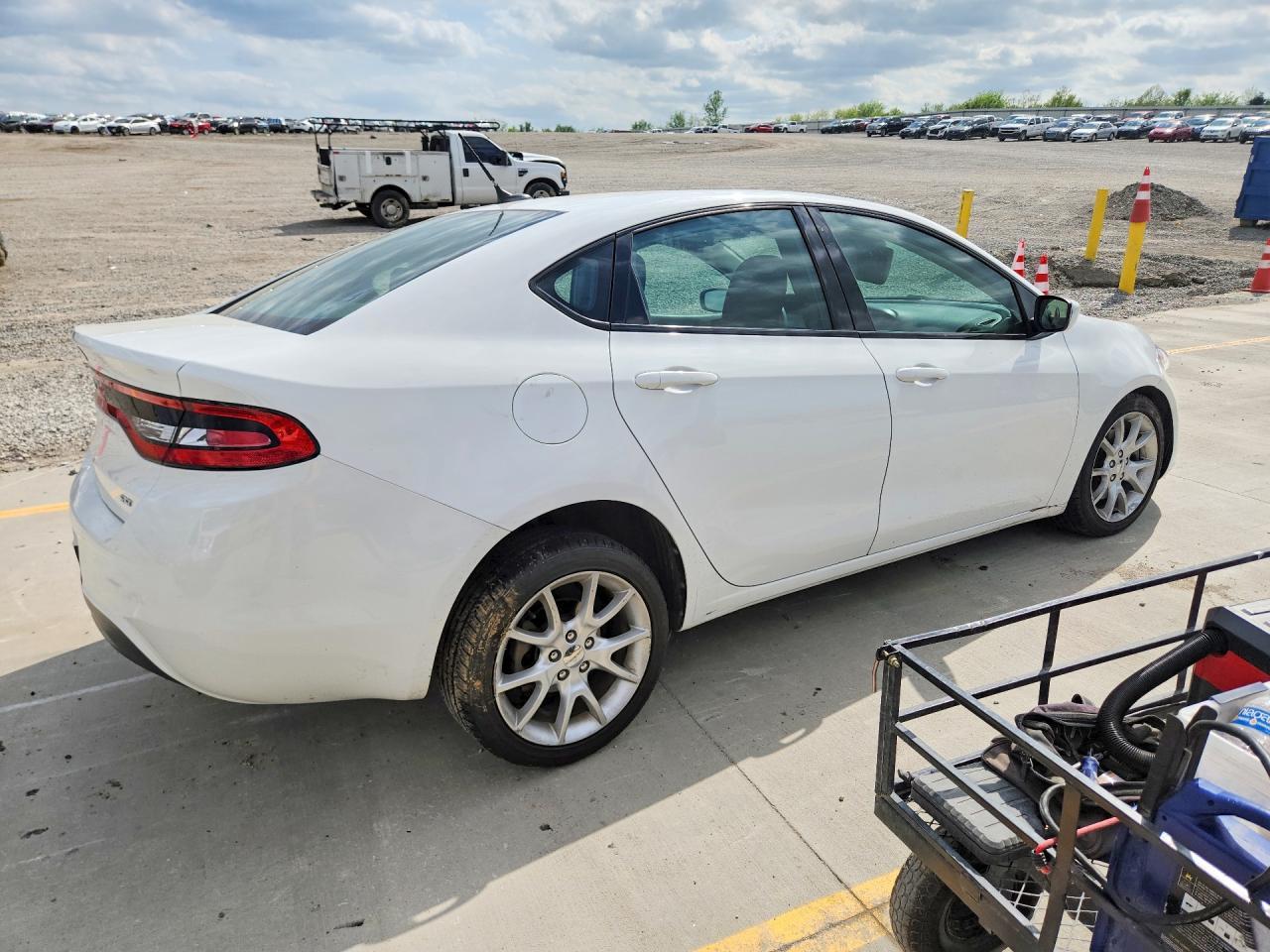 2013 Dodge Dart Sxt - Image 3