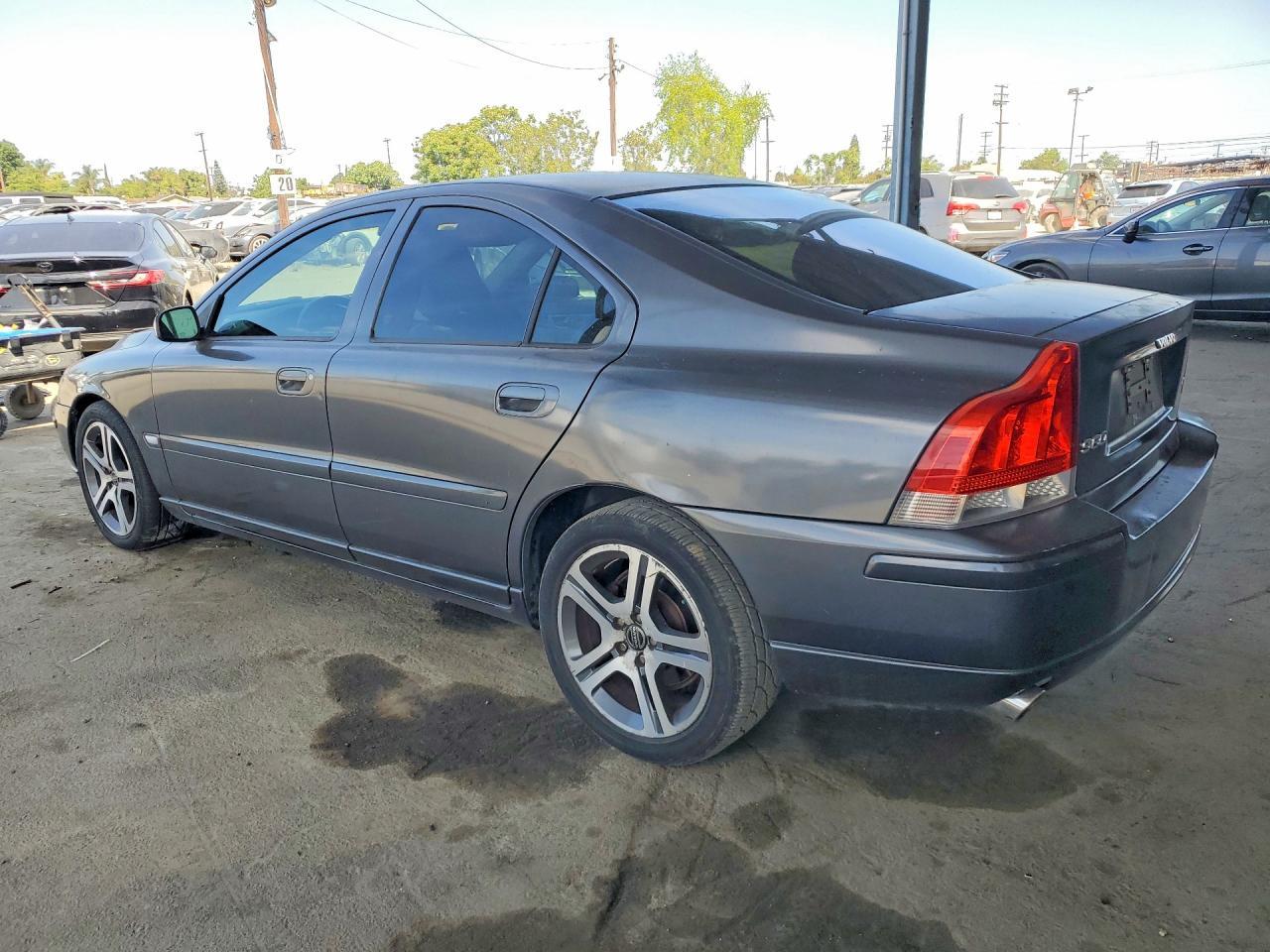 2006 Volvo S60 T5 - Image 2