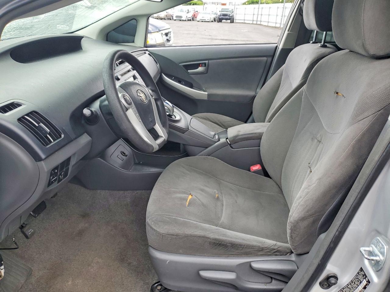 2011 Toyota Prius Three - Фото 7