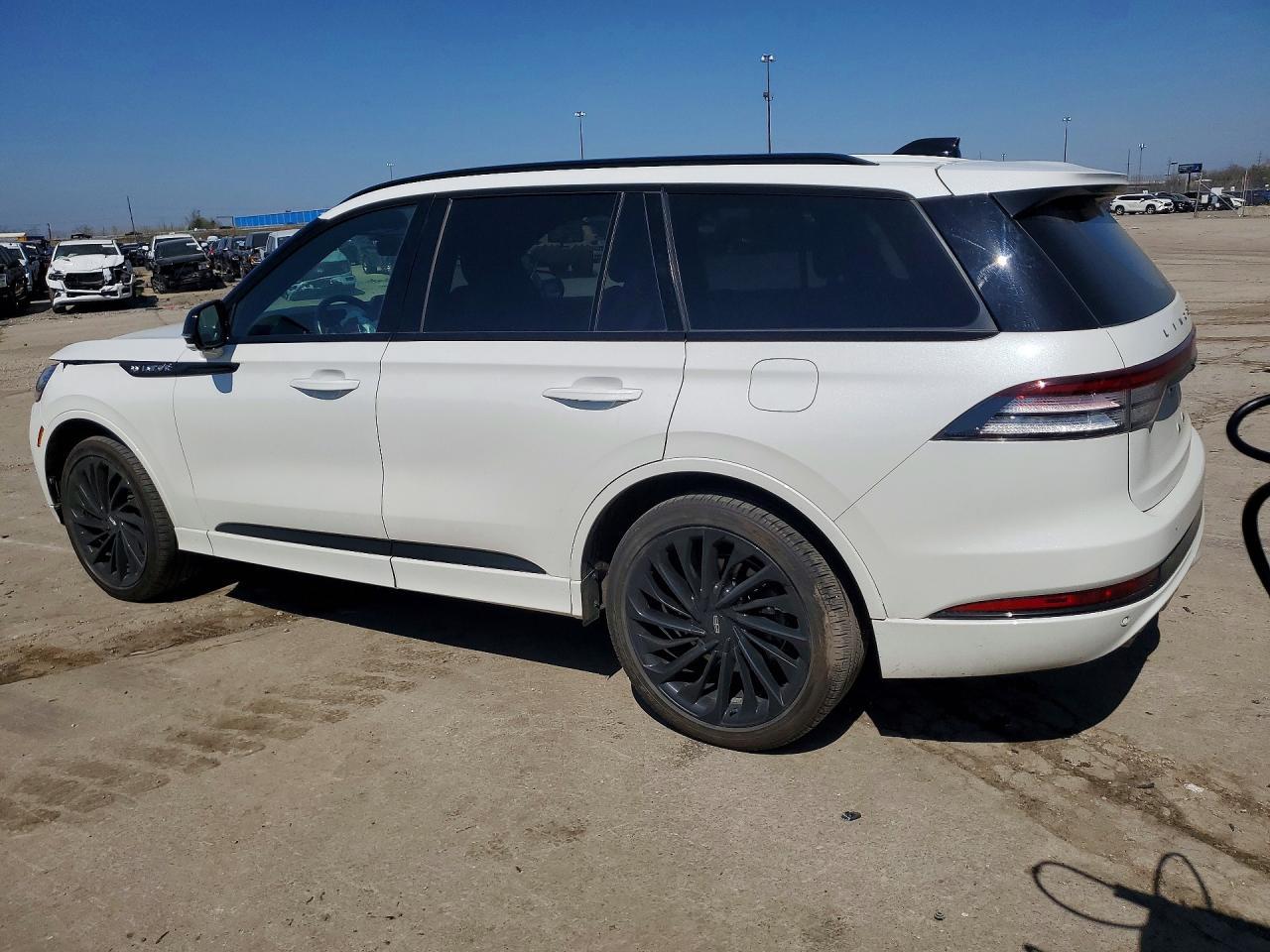 2025 Lincoln Aviator Reserve - Фото 2