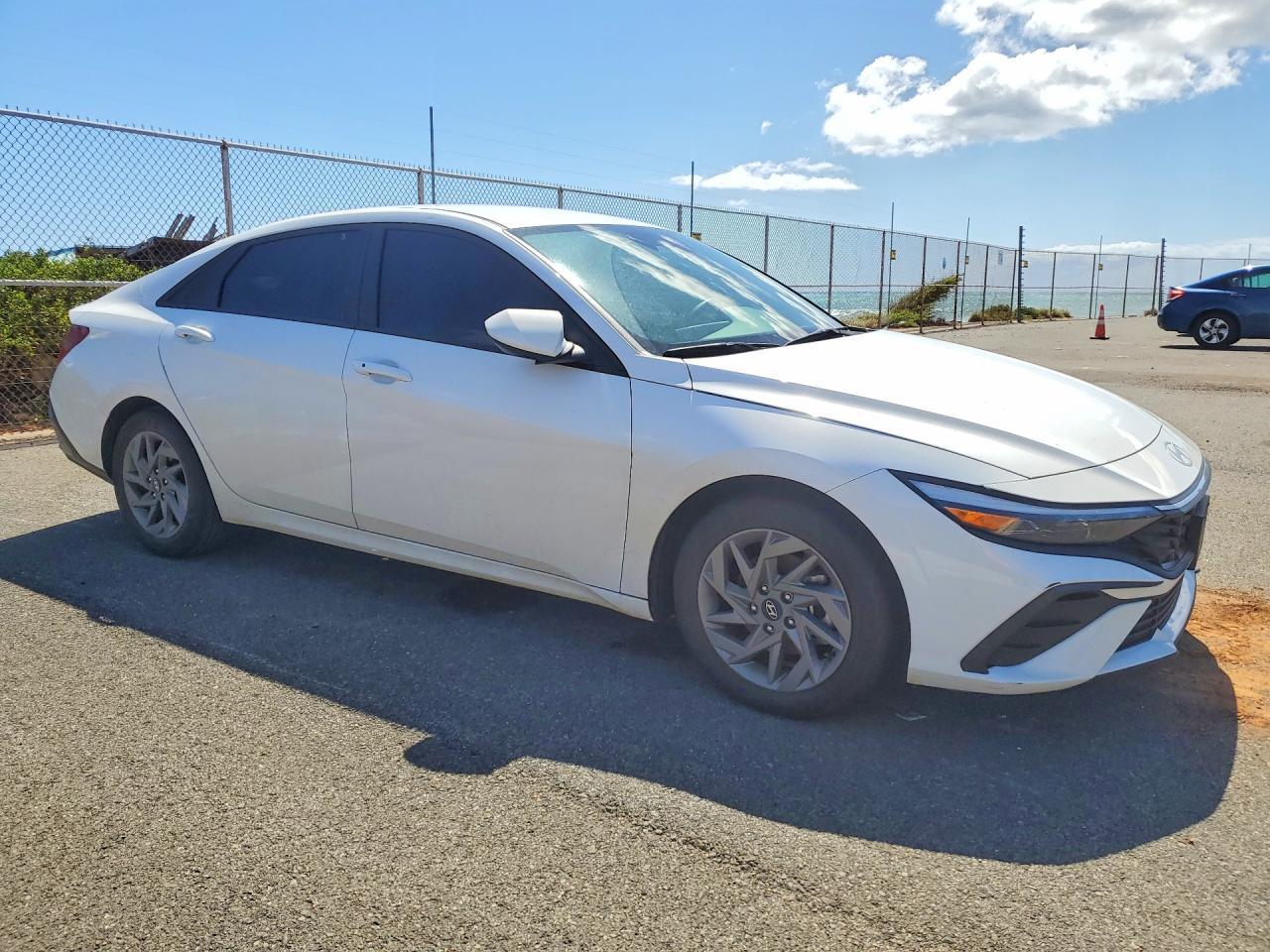 2024 Hyundai Elantra Sel - Фото 4