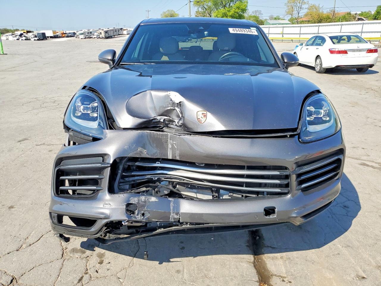 2019 Porsche Cayenne S - Image 5