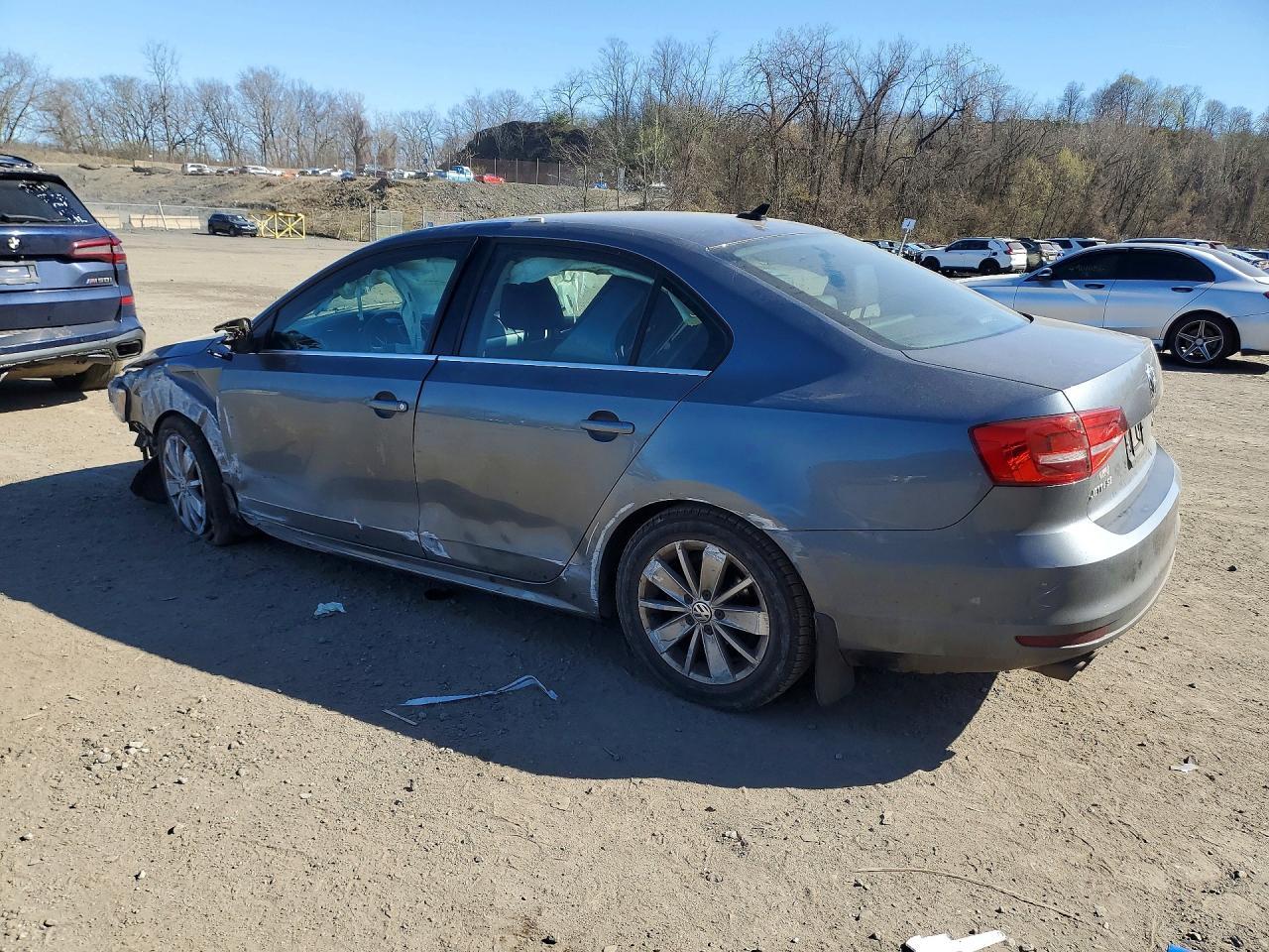 2015 Volkswagen Jetta Se - Фото 2