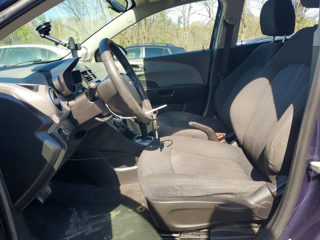 2015 Chevrolet Sonic Lt - Фото 7