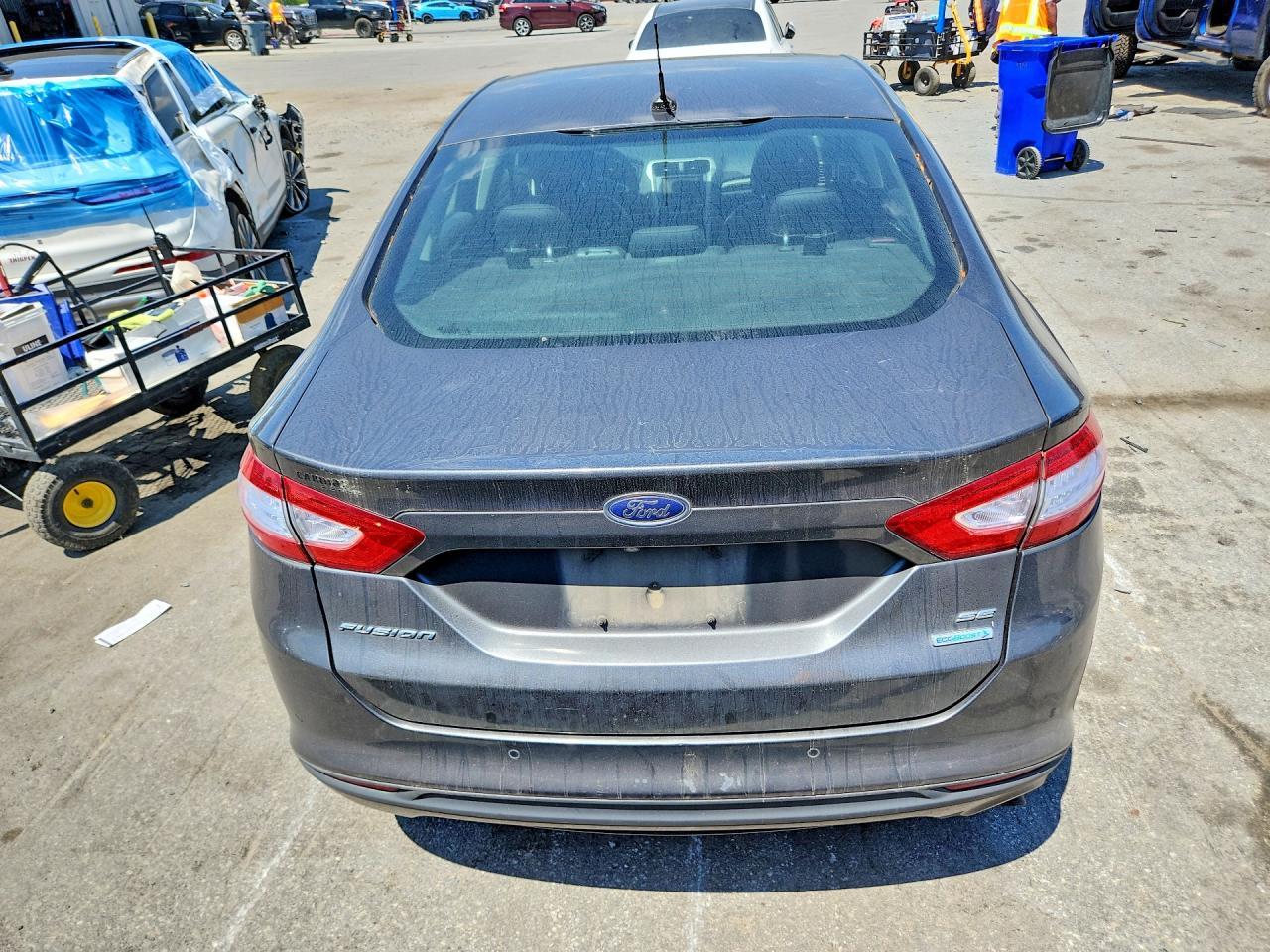 2015 Ford Fusion Se - Фото 6