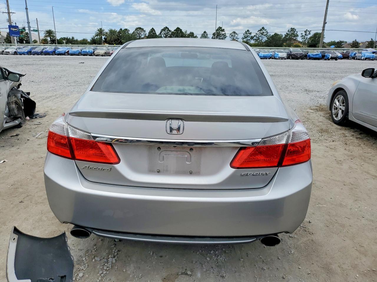 2013 Honda Accord Sport - Image 6