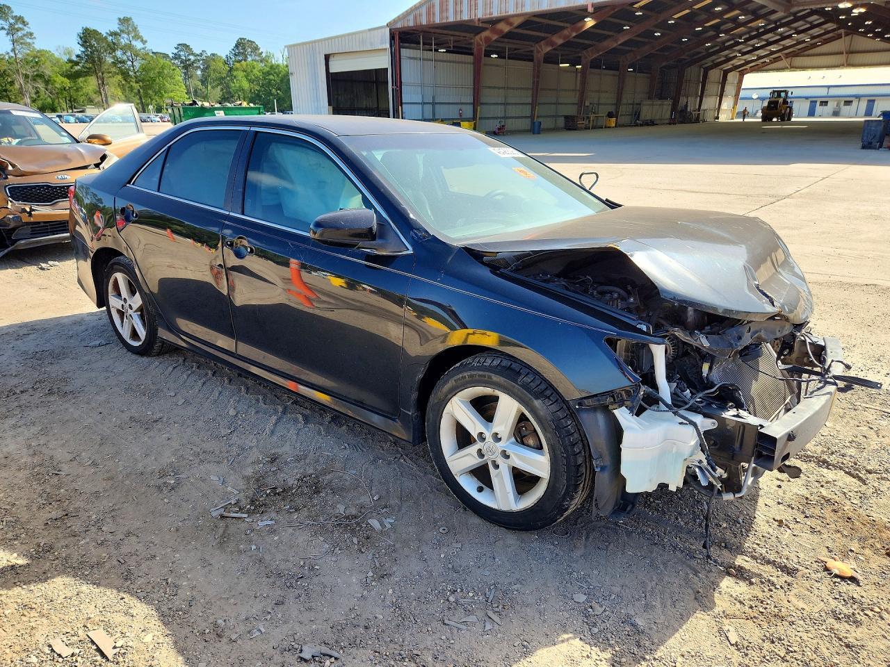 2012 Toyota Camry Se - Фото 4