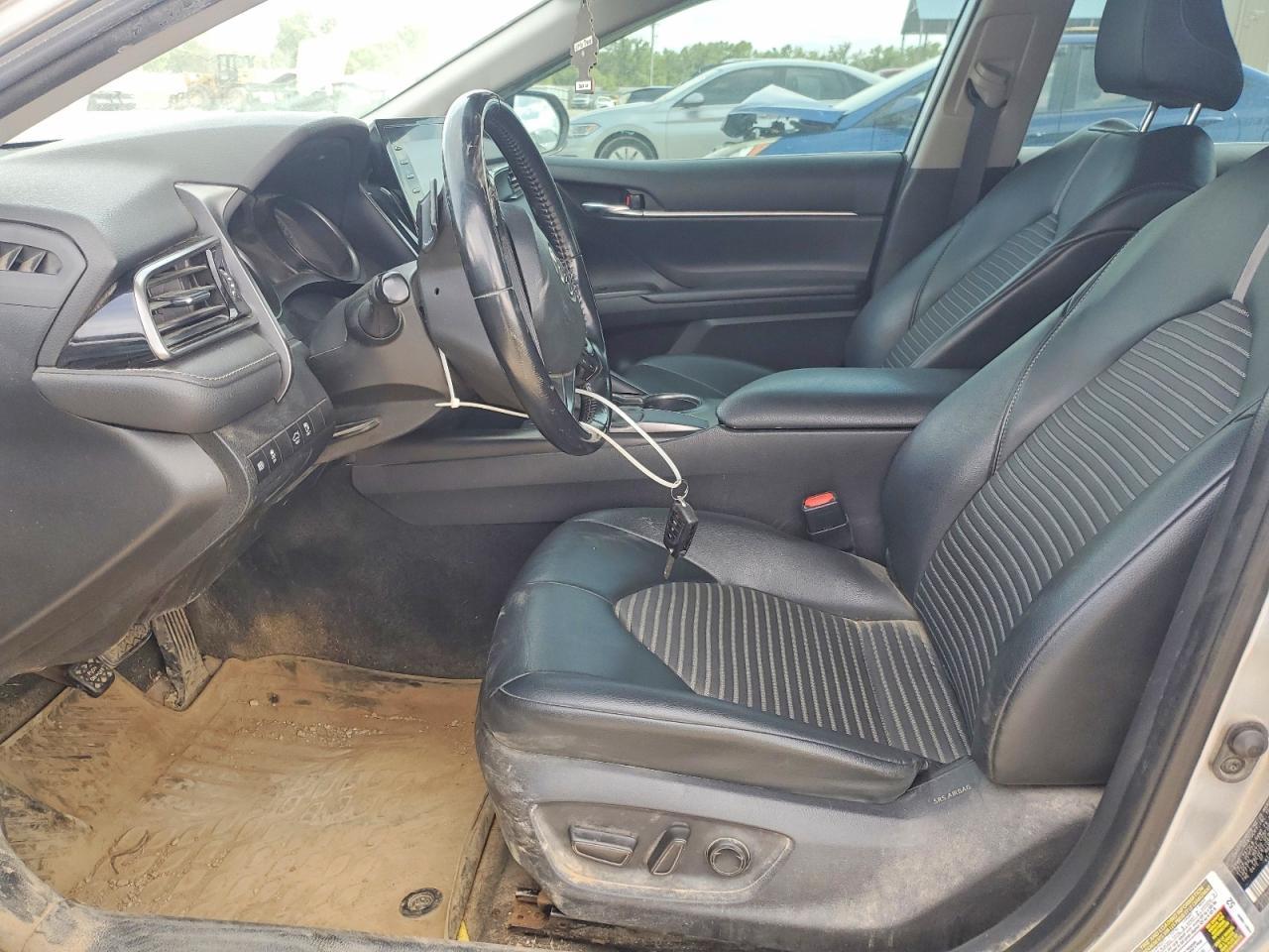 2021 Toyota Camry Se - Image 7