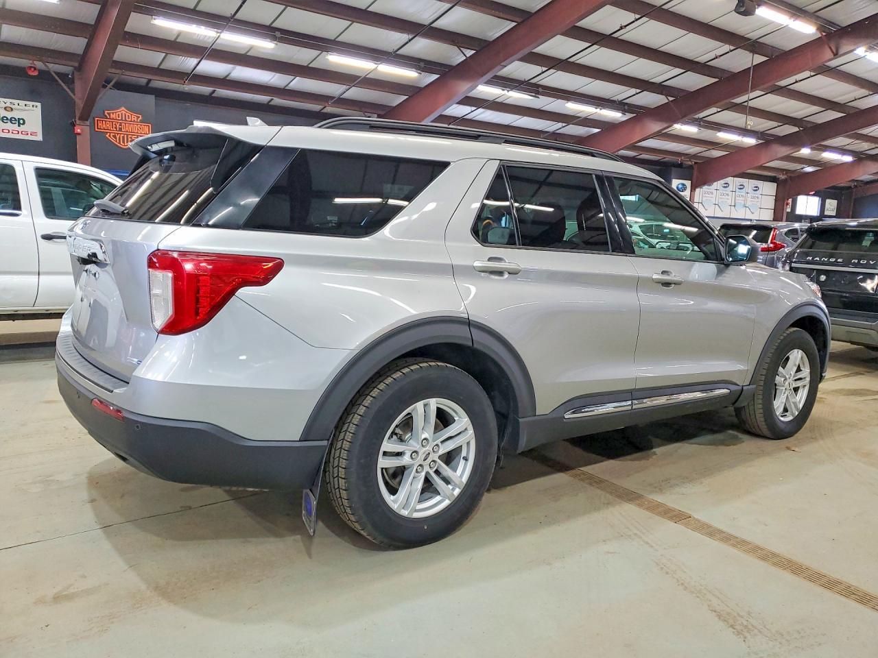 2020 Ford Explorer Xlt - Image 3