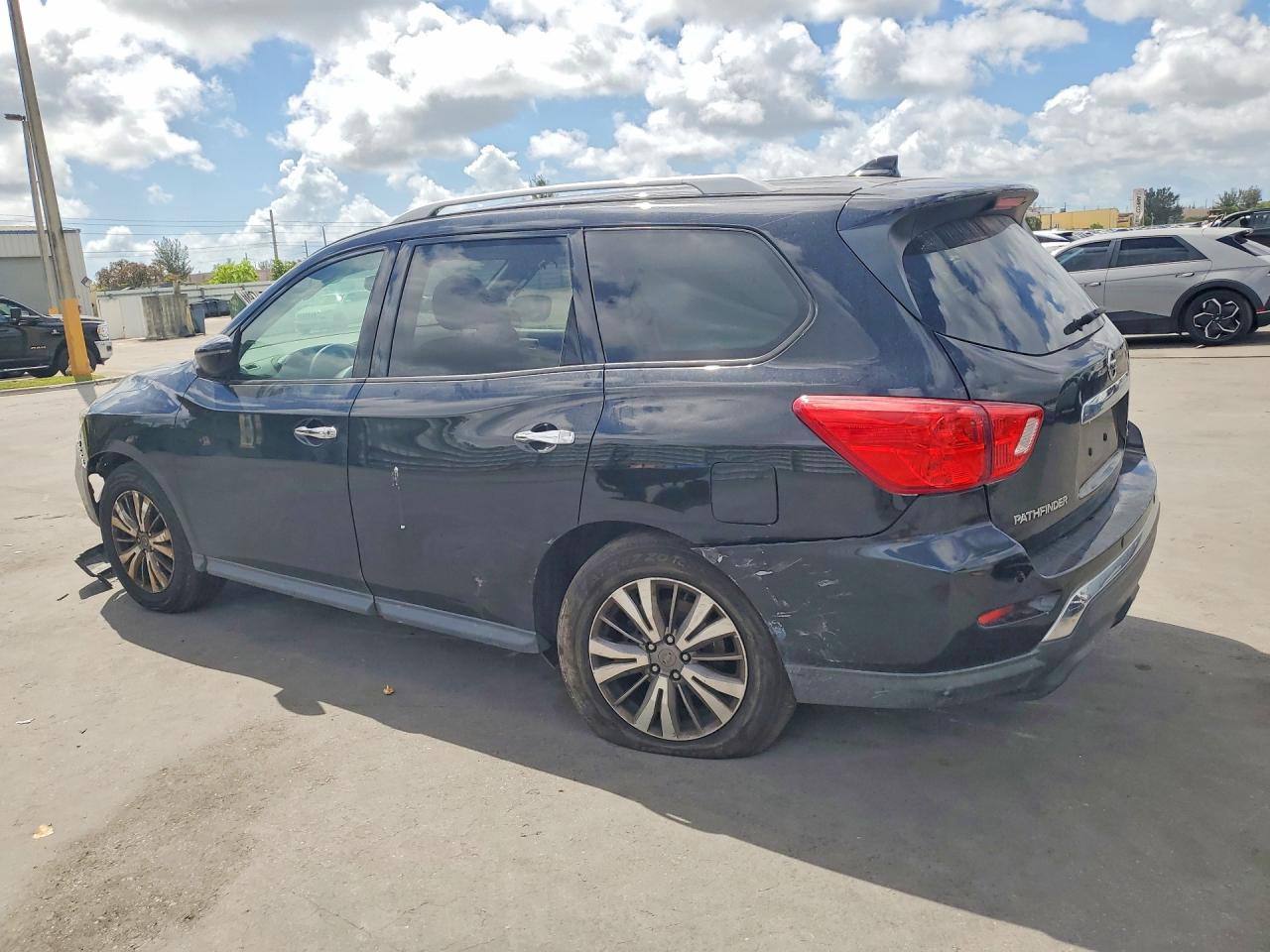2020 Nissan Pathfinder Sv - Фото 2