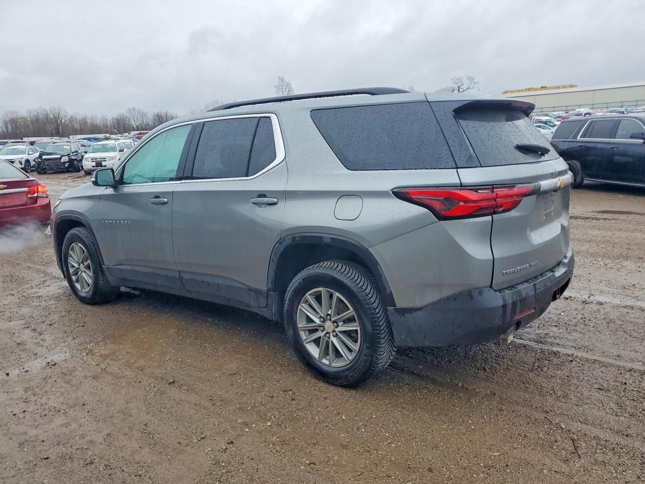 2023 Chevrolet Traverse Lt - Фото 2