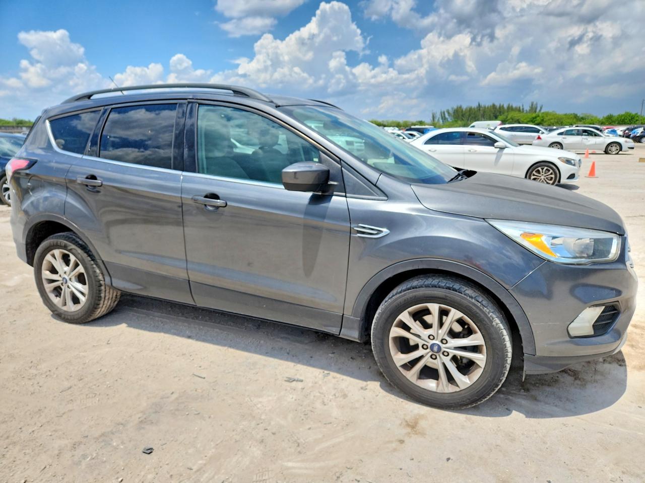 2018 Ford Escape Se - Фото 4