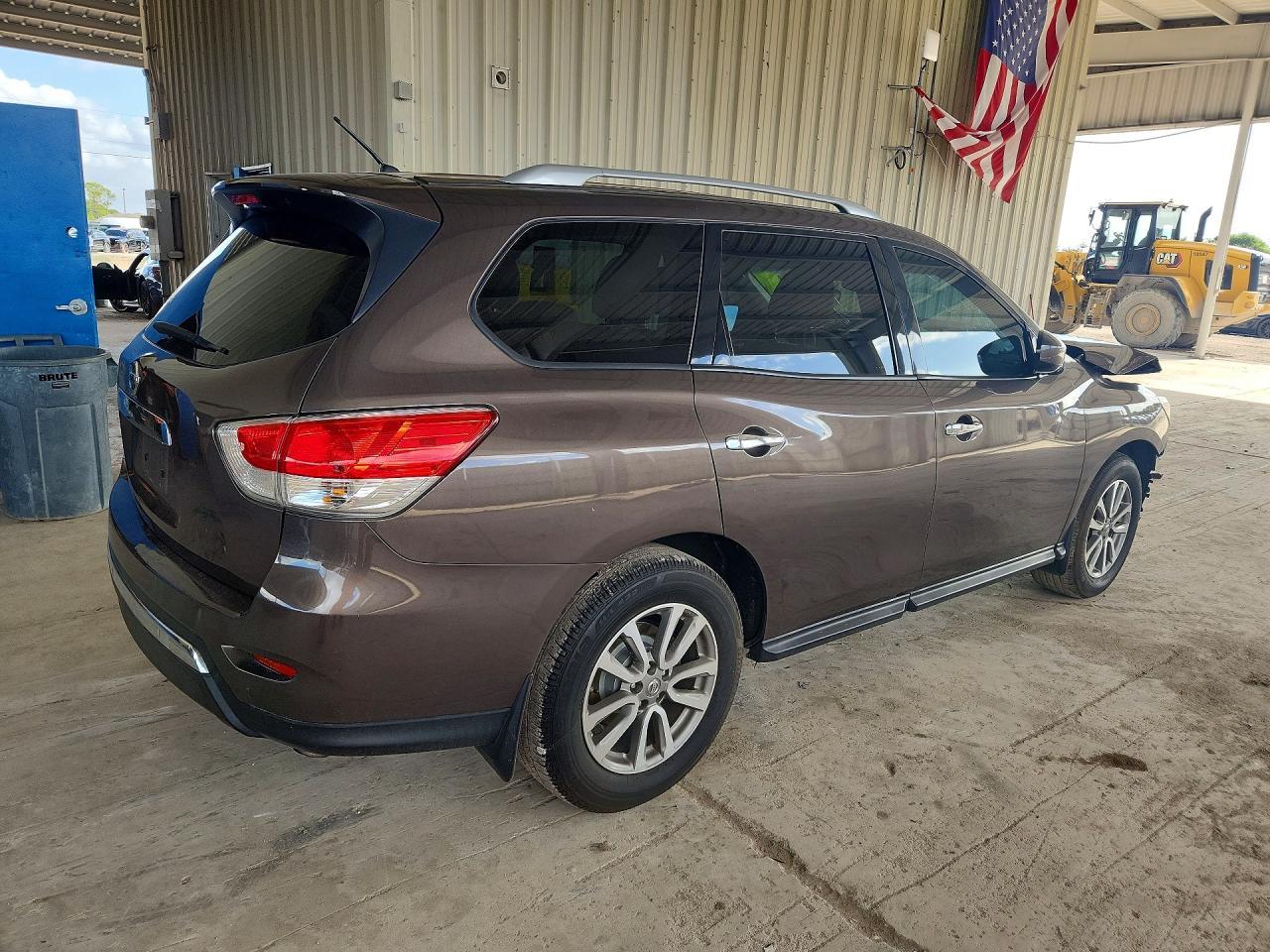 2016 Nissan Pathfinder S - Фото 3