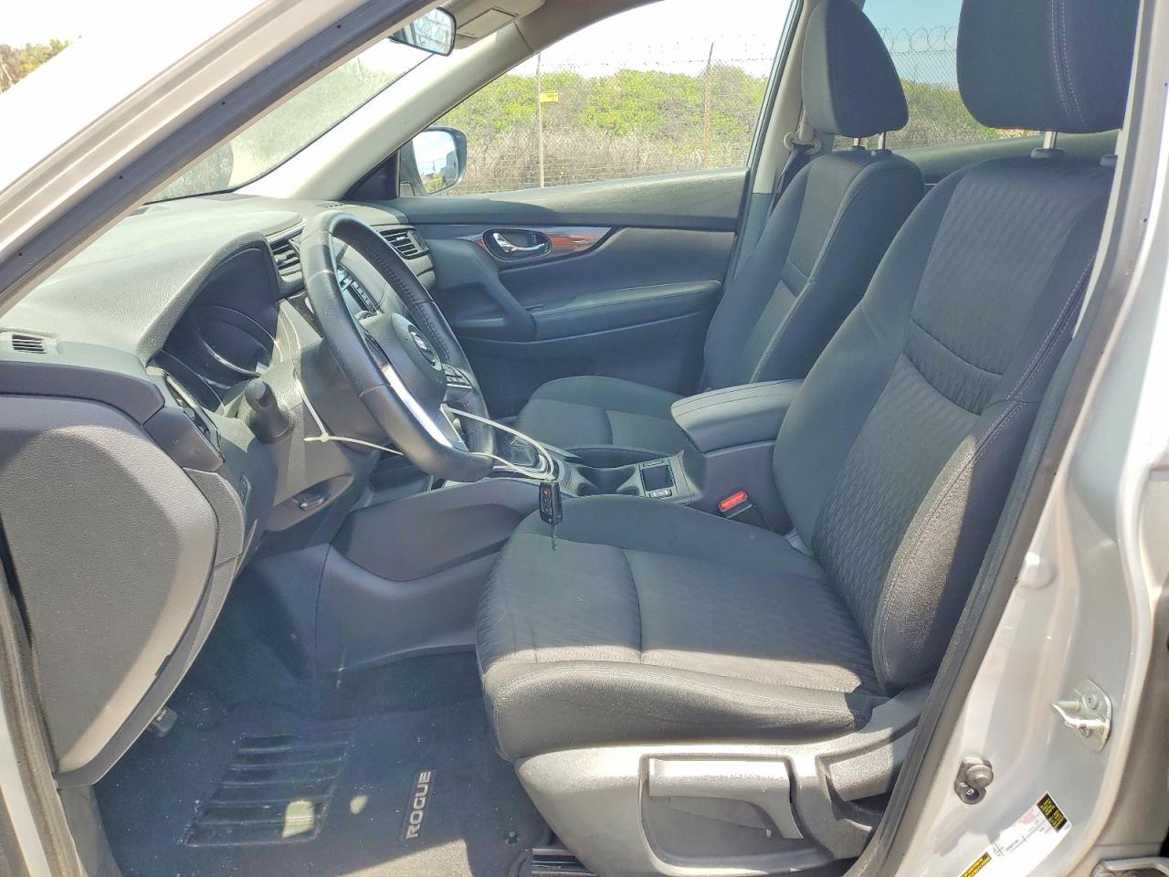 2019 Nissan Rogue S - Image 7