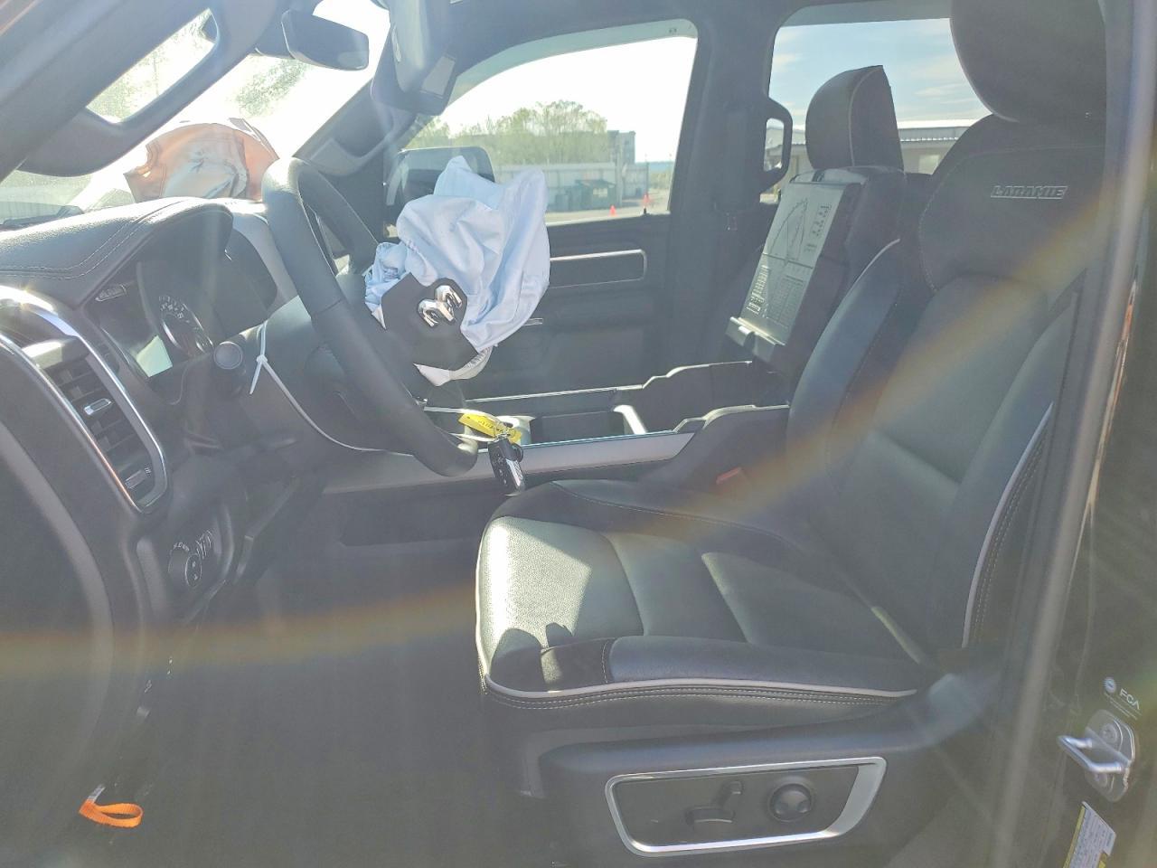 2025 Ram 1500 Laramie - Image 7