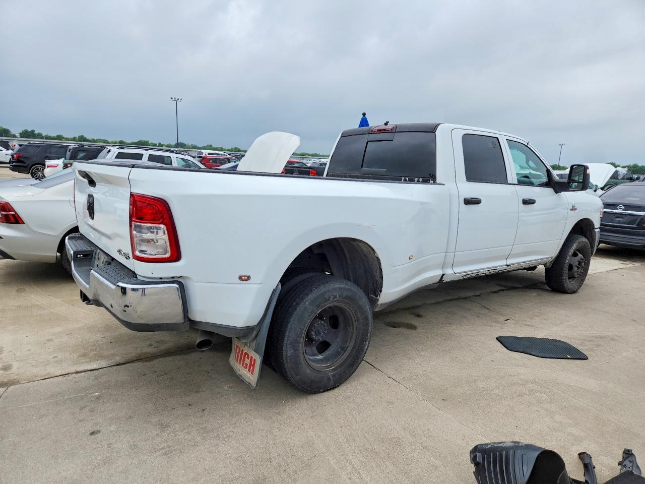 2024 Ram 3500 Tradesman - Фото 3