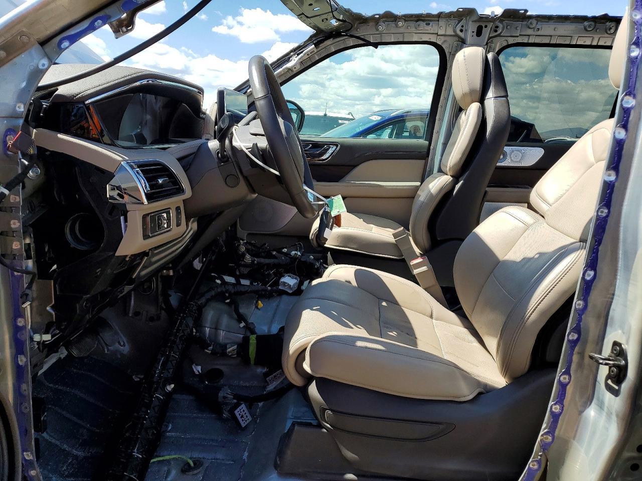 2024 Lincoln Navigator Reserve - Image 7