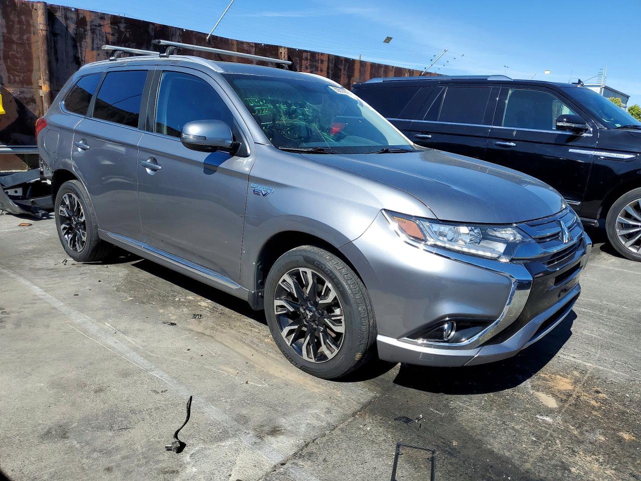 2018 Mitsubishi Outlander Se - Фото 4