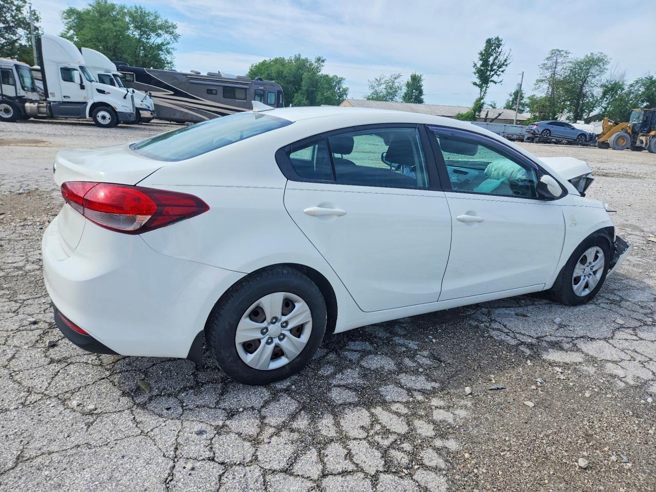 2017 Kia Forte Lx - Image 3
