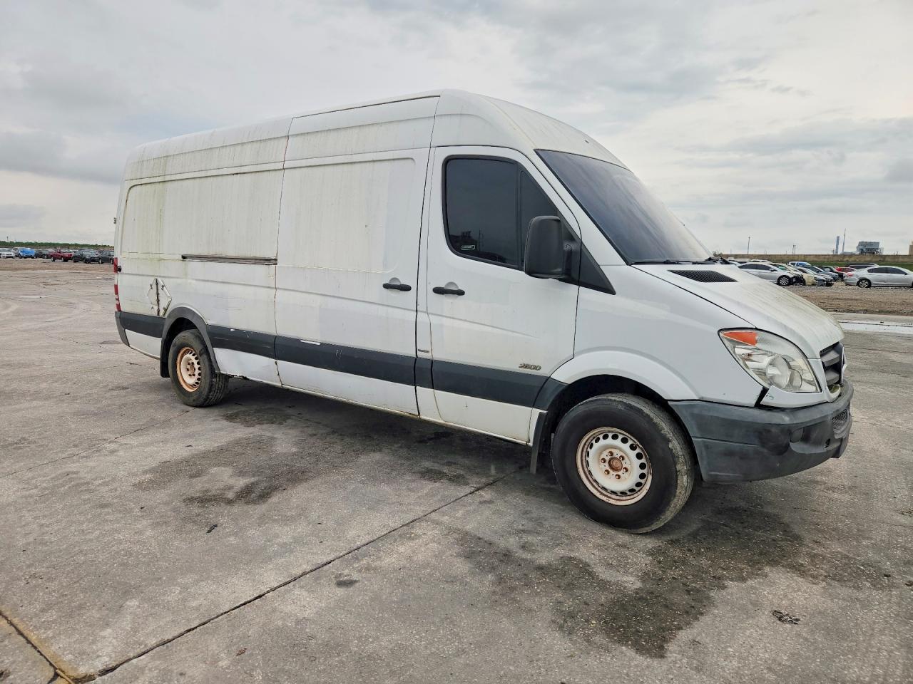 2012 Mercedes-Benz Sprinter 2500 - Image 4