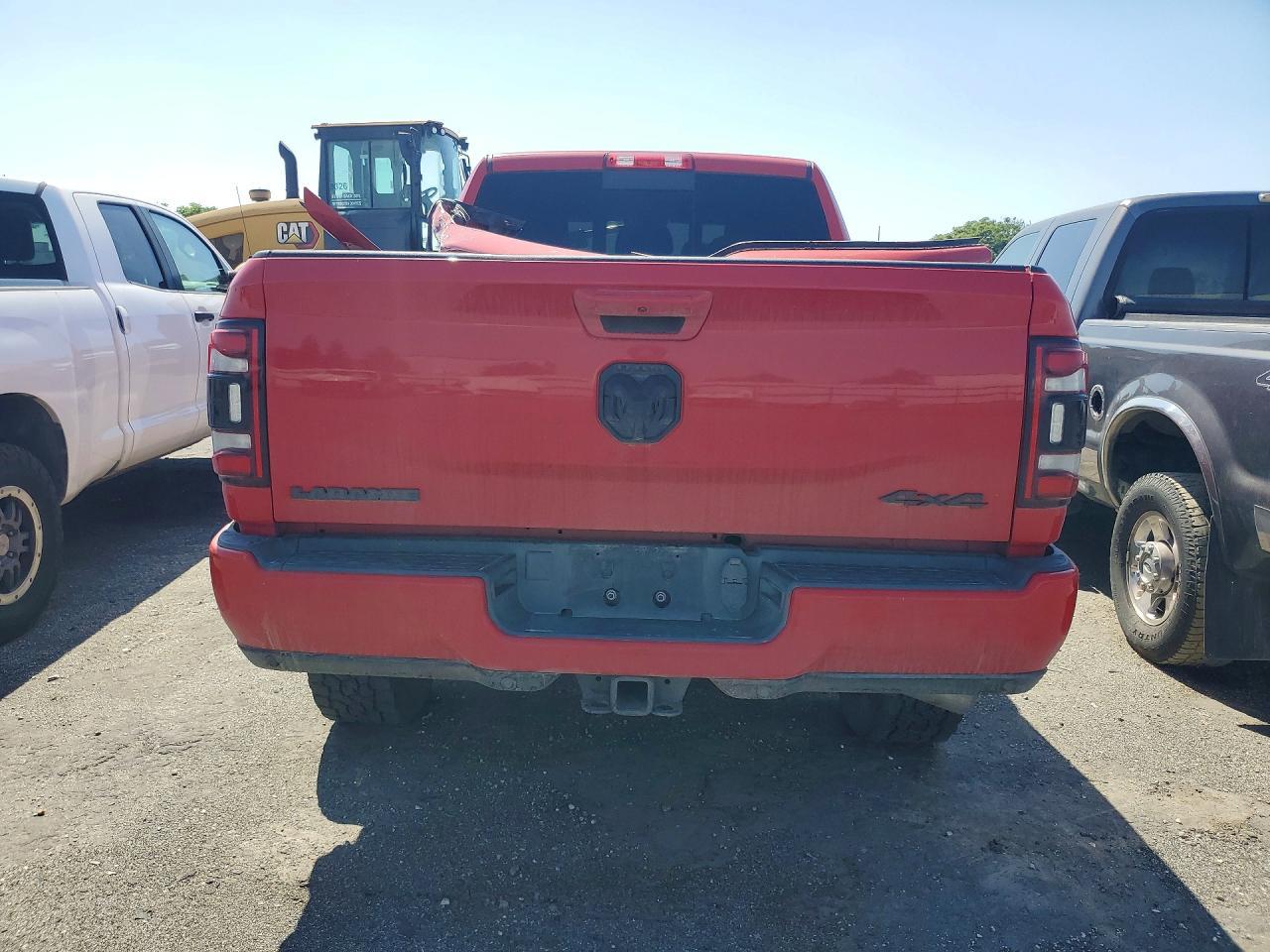 2022 Ram 2500 Laramie - Фото 6