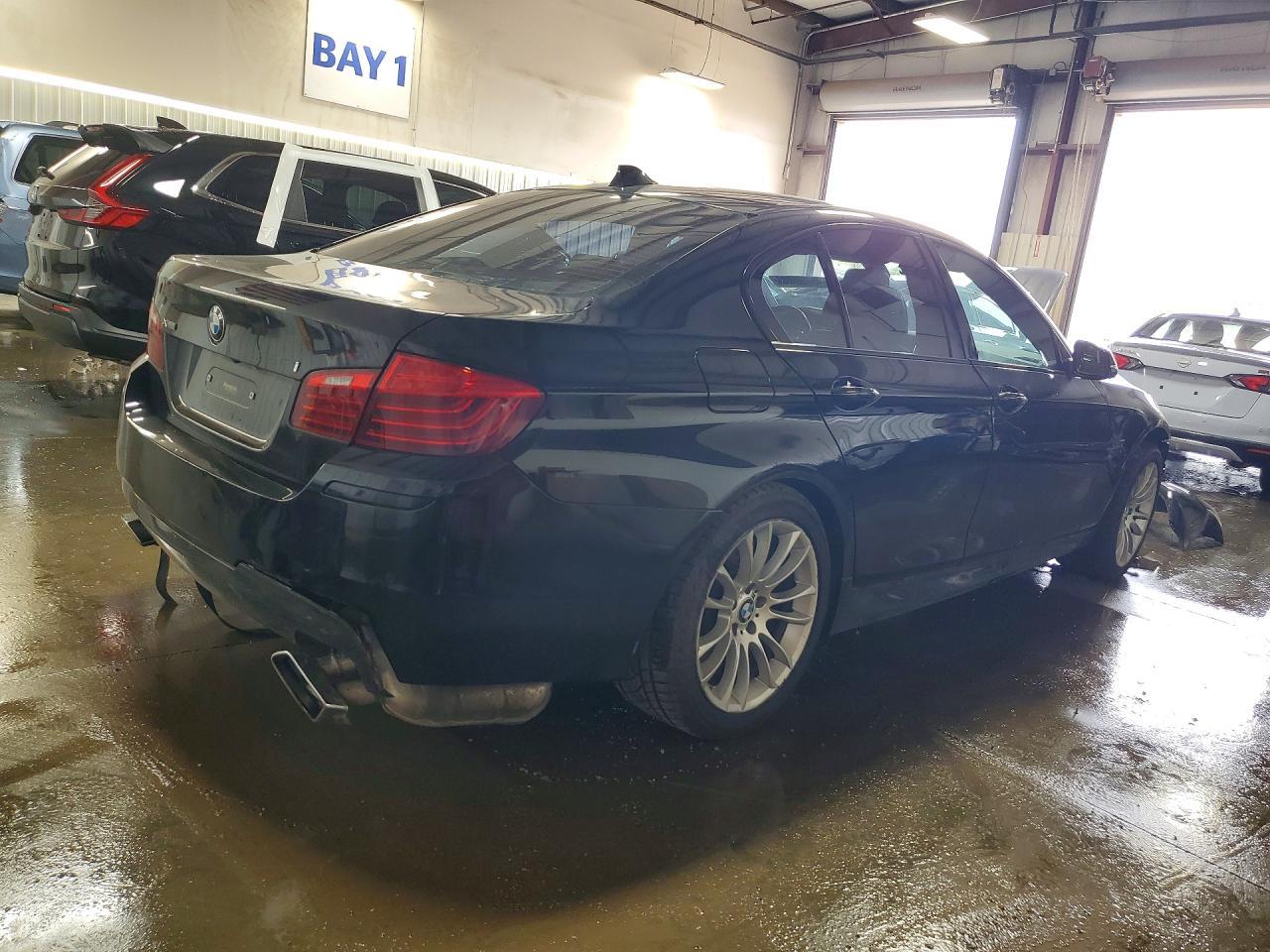 2014 BMW 550 Xi - Фото 3