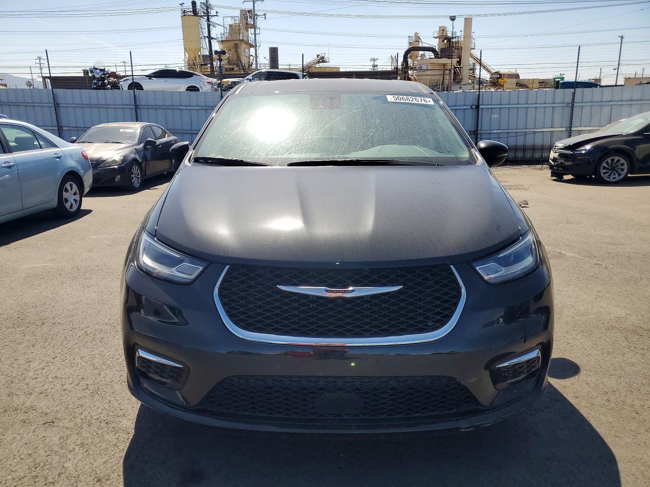 2023 Chrysler Pacifica Hybrid Touring L - Фото 5