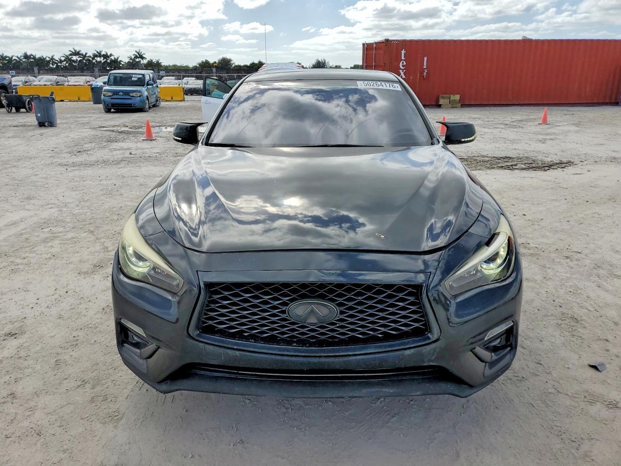 2018 Infiniti Q50 3.0T Luxe - Фото 5