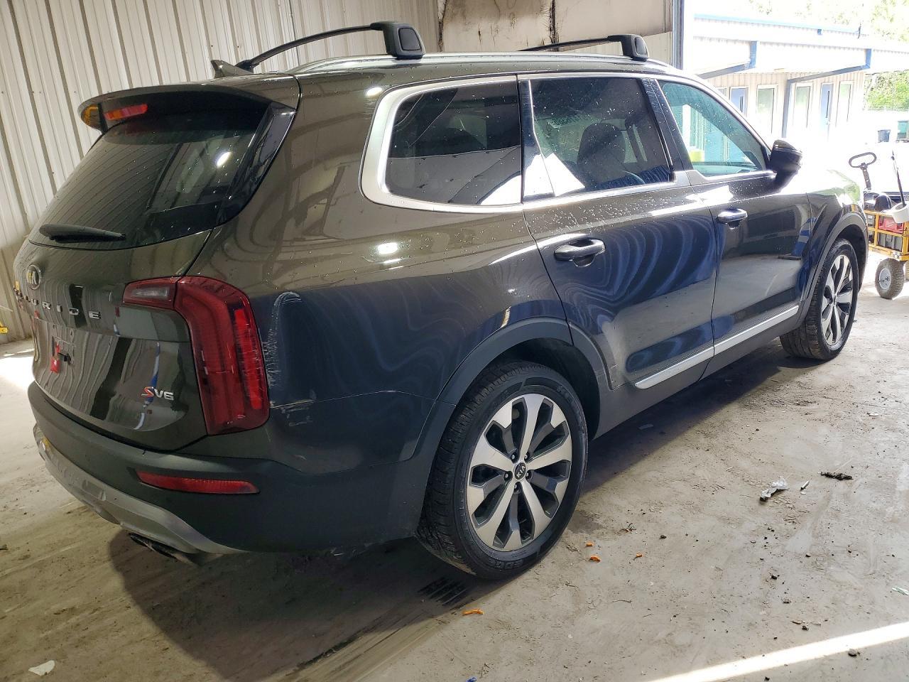 2021 Kia Telluride S - Image 3