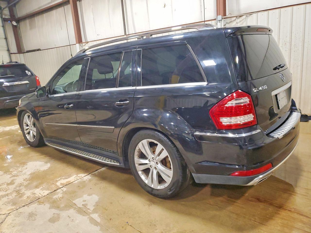 2012 Mercedes-Benz Gl 450 4Matic - Image 2
