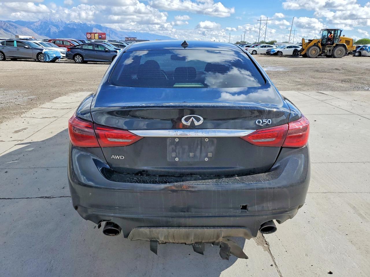 2018 Infiniti Q50 3.0T Luxe - Фото 6