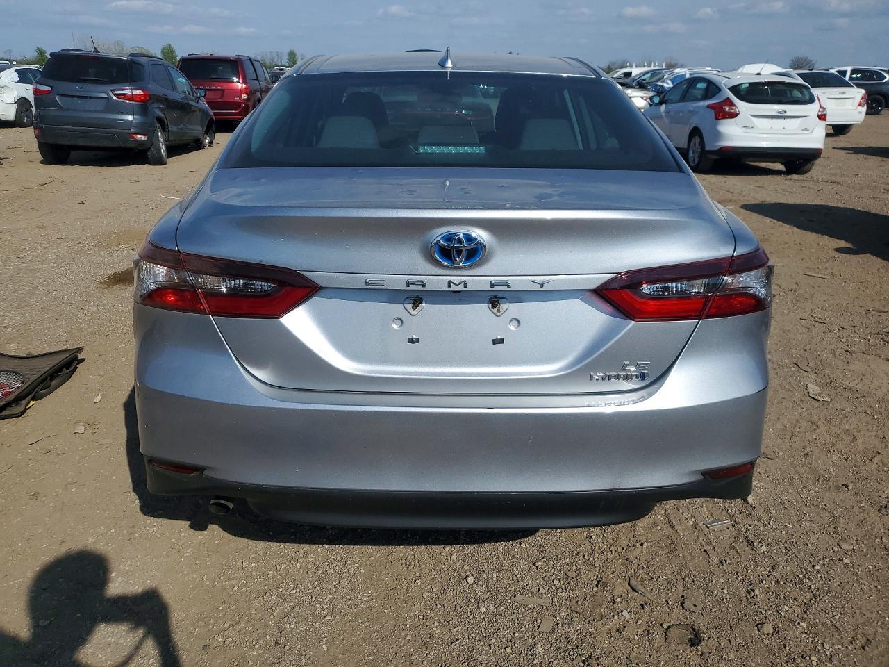 2024 Toyota Camry Hybrid Le - Фото 6
