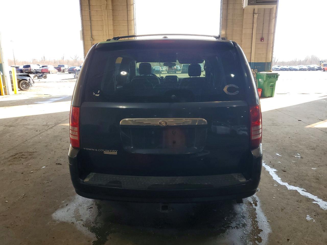2008 Chrysler Town & Country Touring - Фото 6